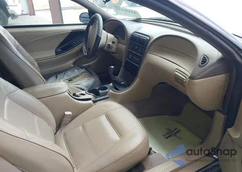 2000 Ford Mustang z USA, uszkodzony, nr VIN 1FAFP4444YF228124